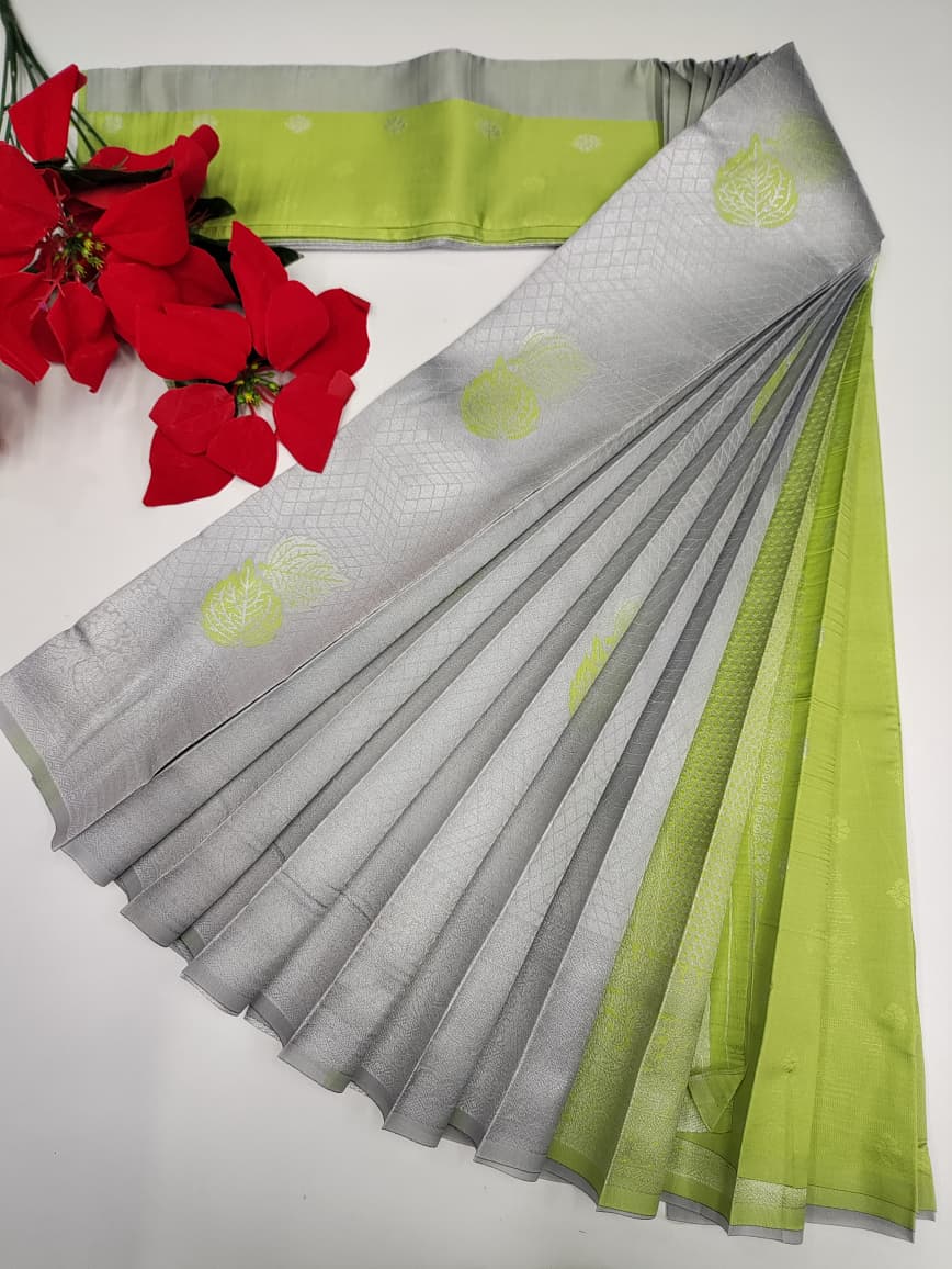 Leaf Pavishna (Flat 10% OFF)