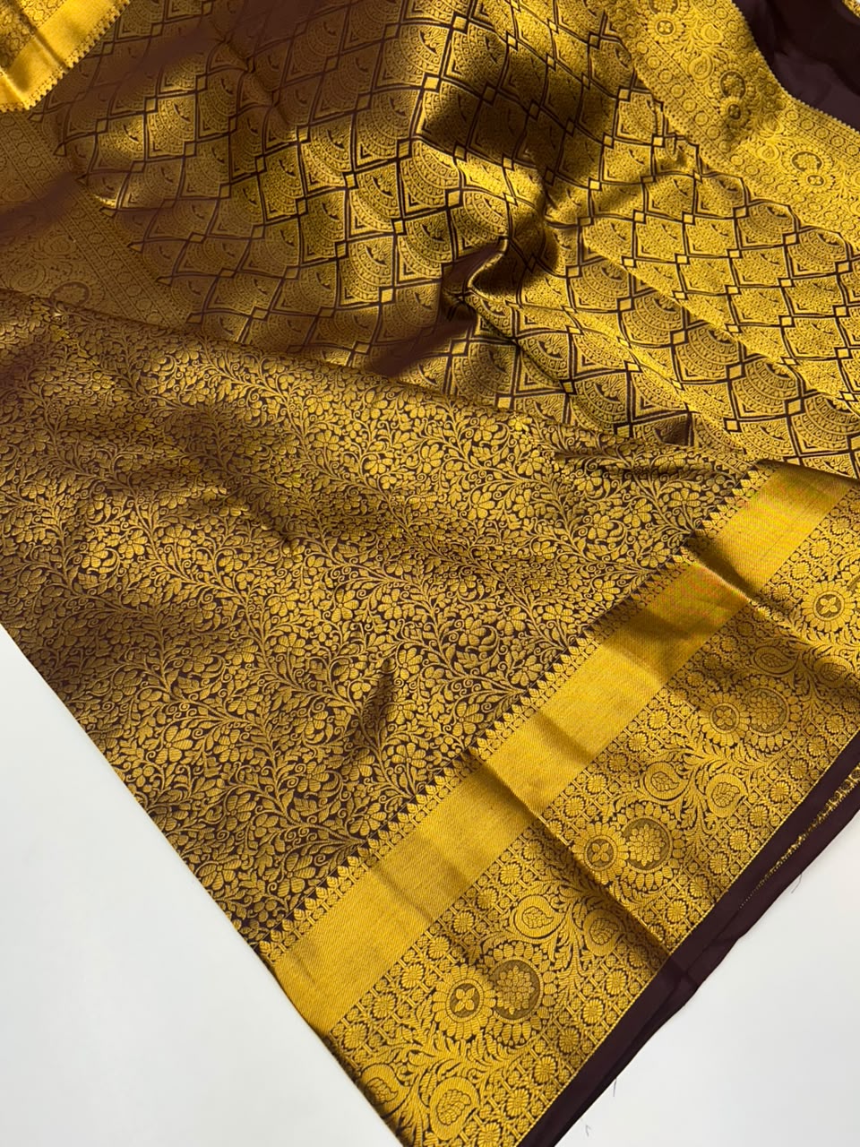 Jaanaki Pure Pattu Silk E56