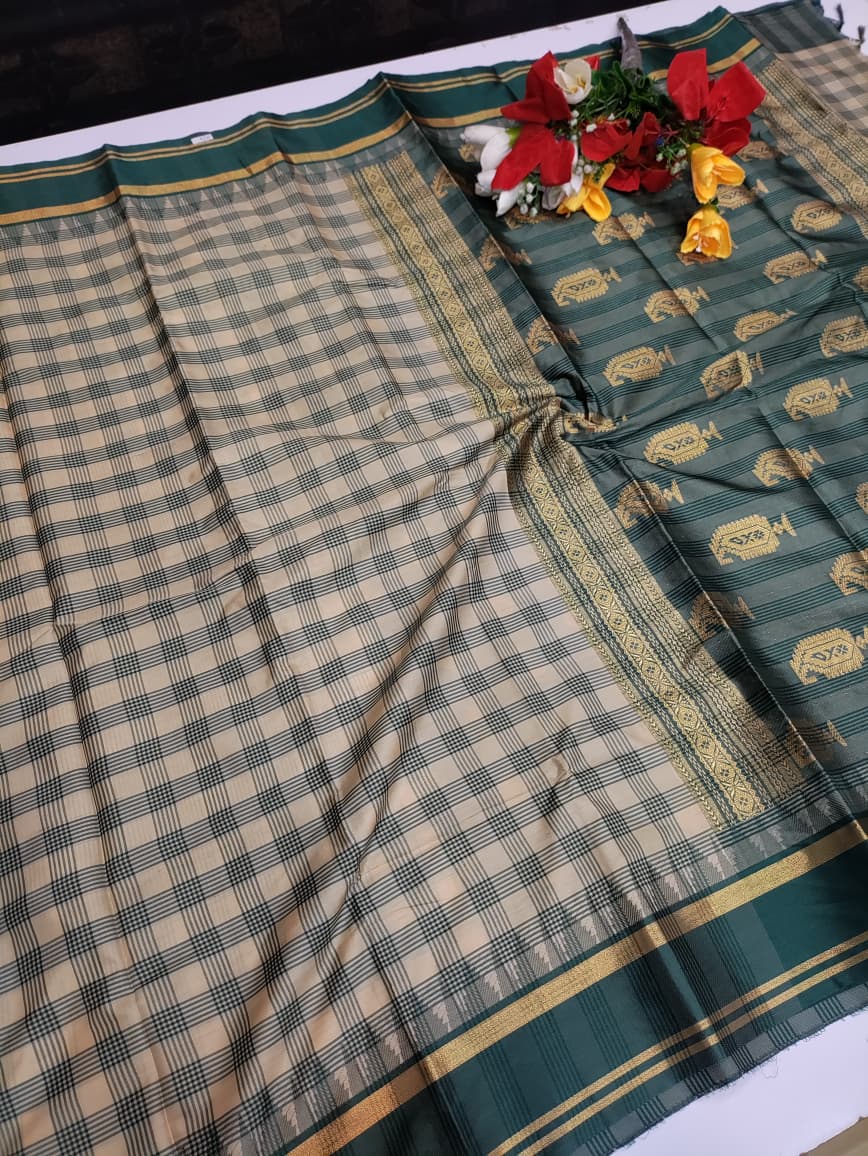 Banarasi Checked Saree FV44