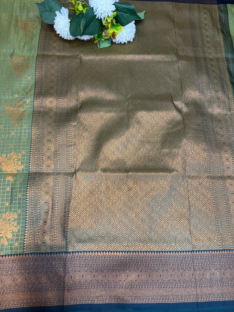 Malar Kattam |Zari Soft Silk Saree for Women| MKT06