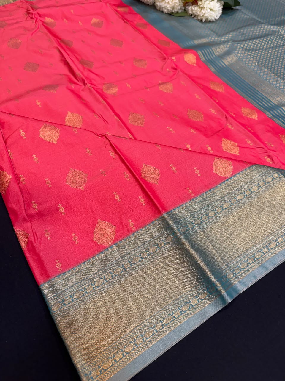 Vennila Semi Silk Saree | Zari Work | VNN22