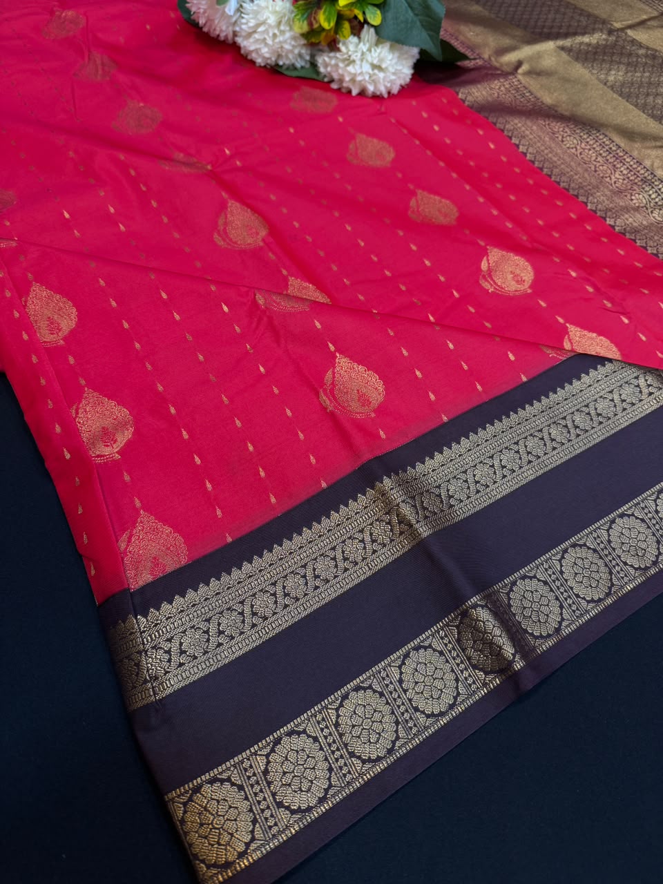 Vennila Semi Silk Saree | Zari Work | VNN24