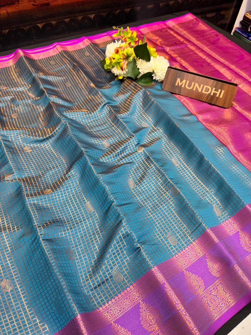 Mini Checked Vairaoosi Saree in soft silk type fabric for weddings