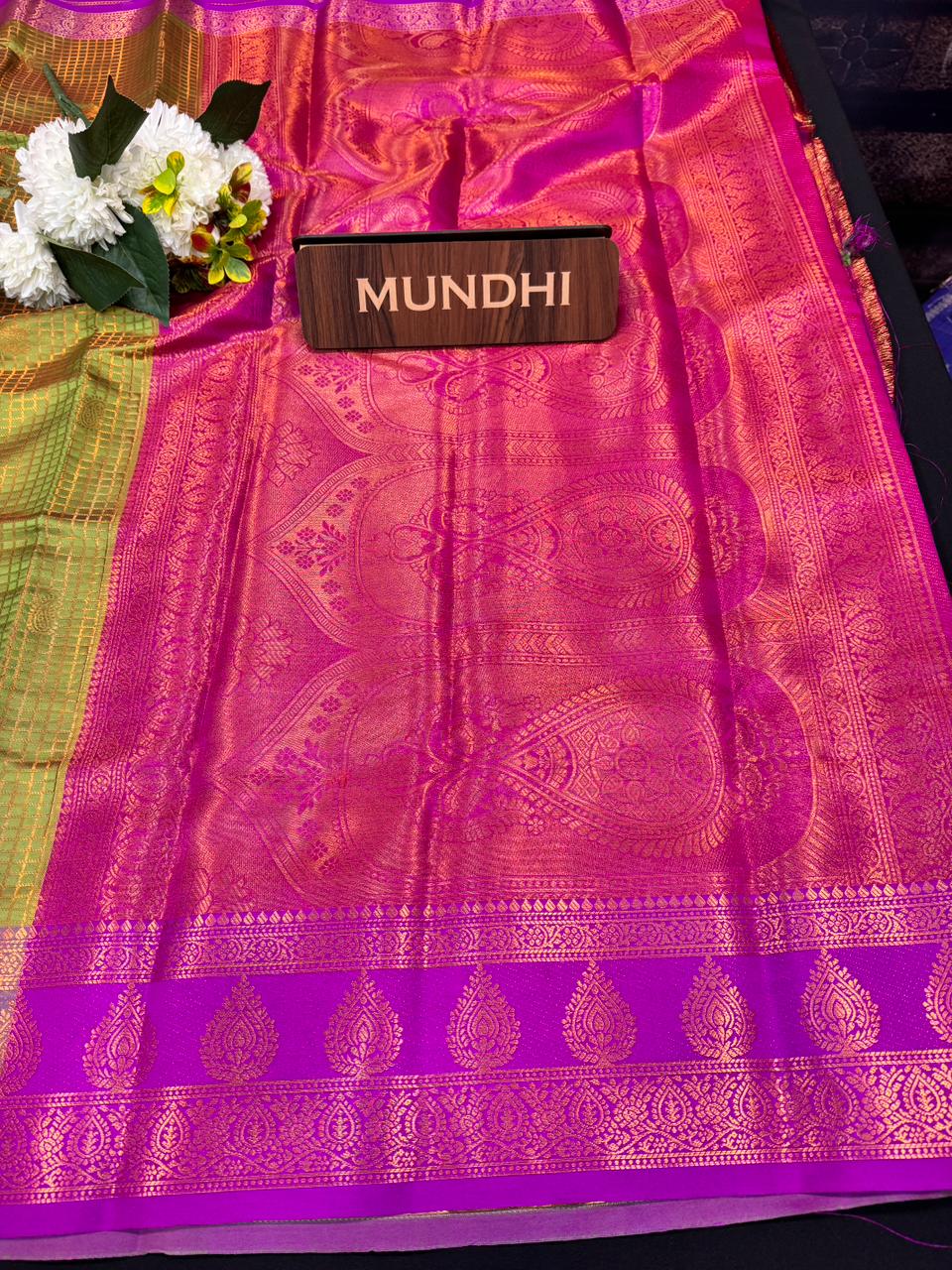 Mini Checked Vairaoosi Saree – Soft Silk Elegance| MK04