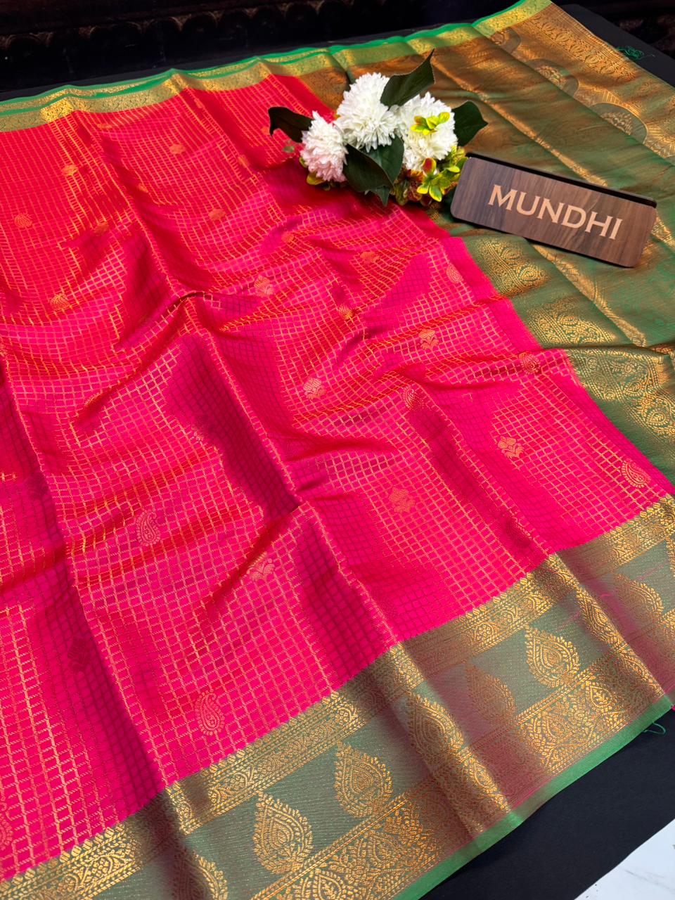 Mini Checked Vairaoosi Saree – Soft Silk Elegance| MK07