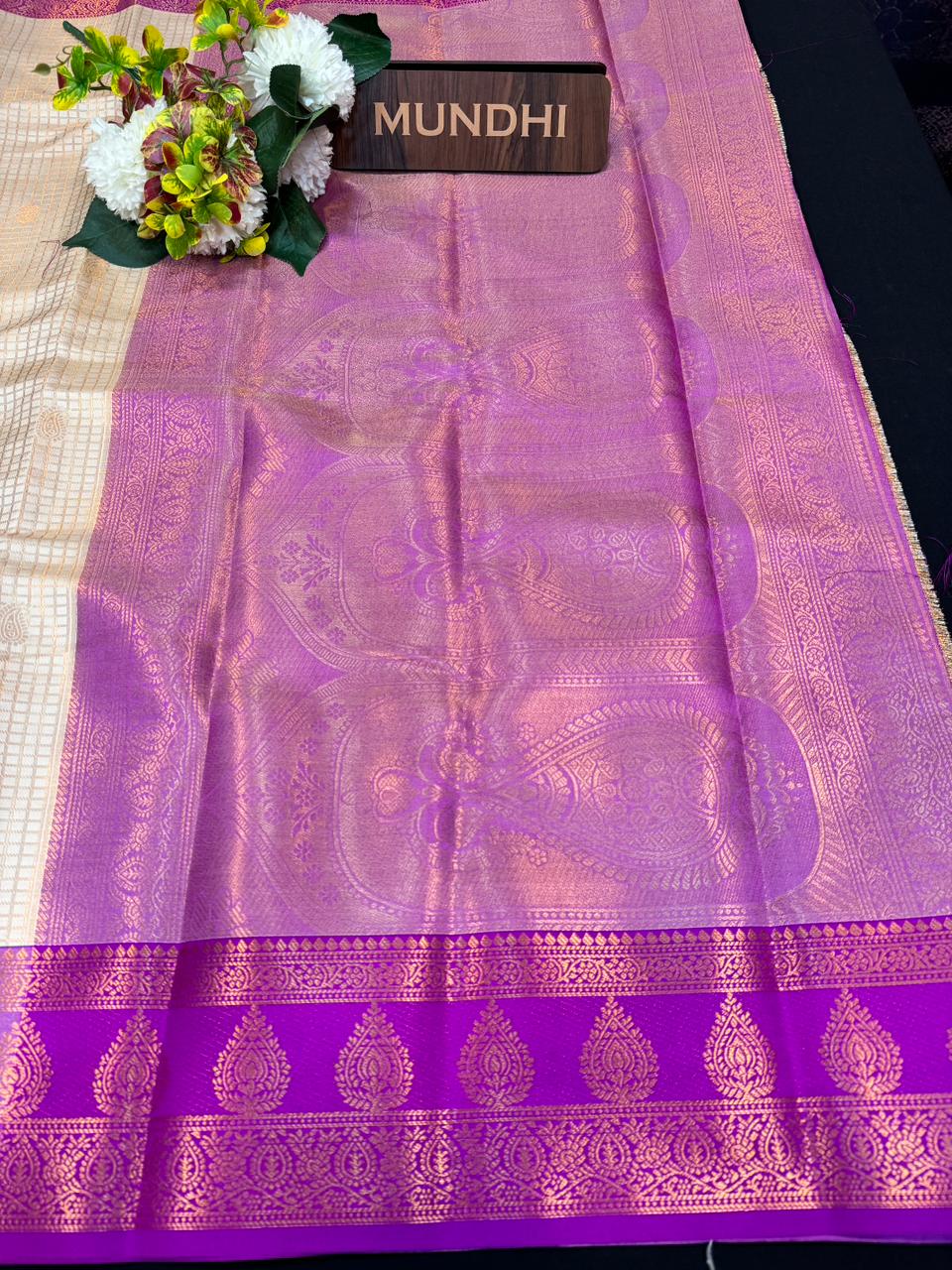 Mini Checked Vairaoosi Saree – Soft Silk Elegance| MK08