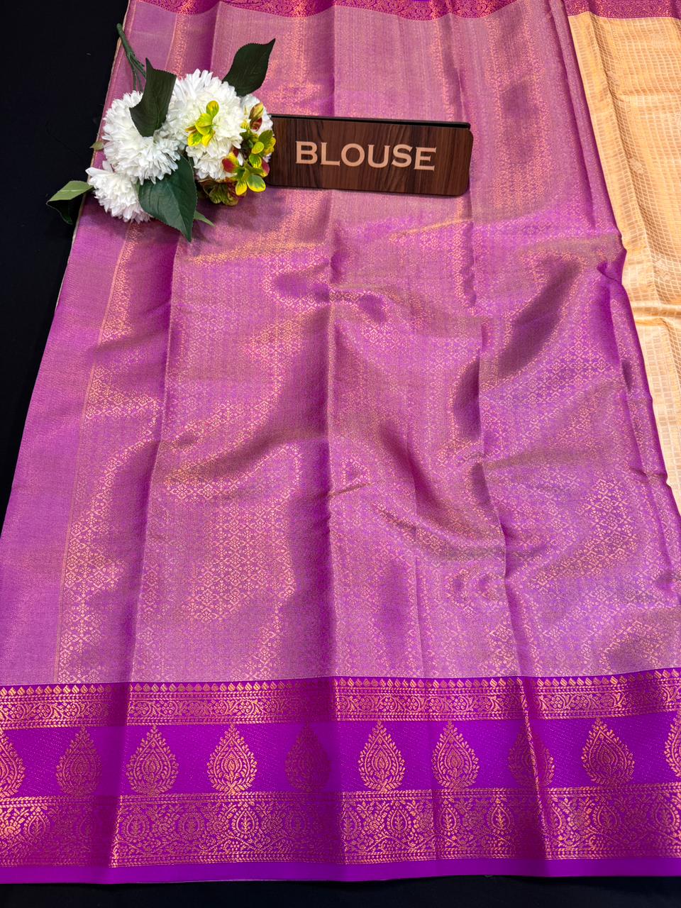 Mini Checked Vairaoosi Saree – Soft Silk Elegance| MK08