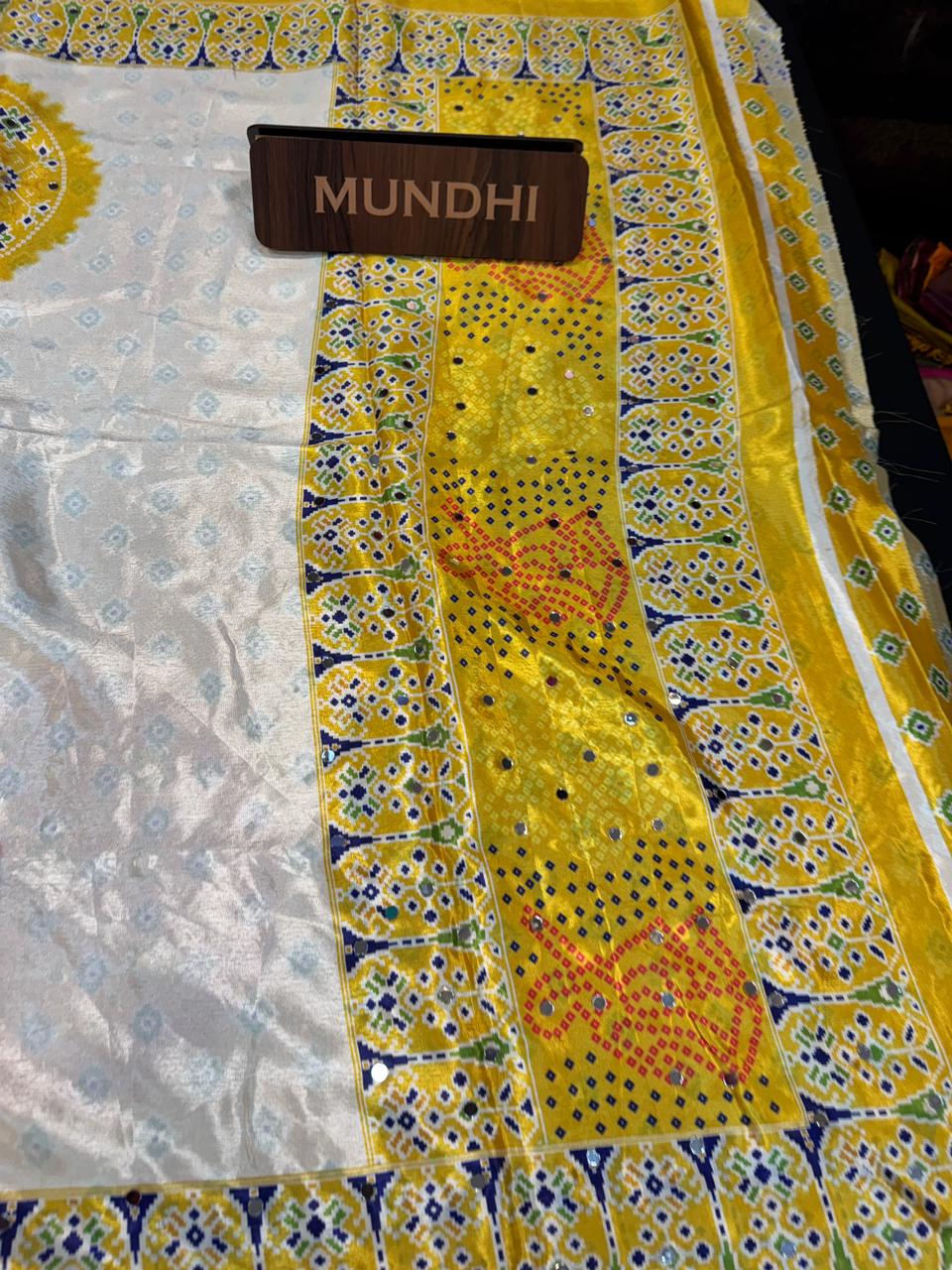 Chinon Mirror – Massakali Saree| CM08