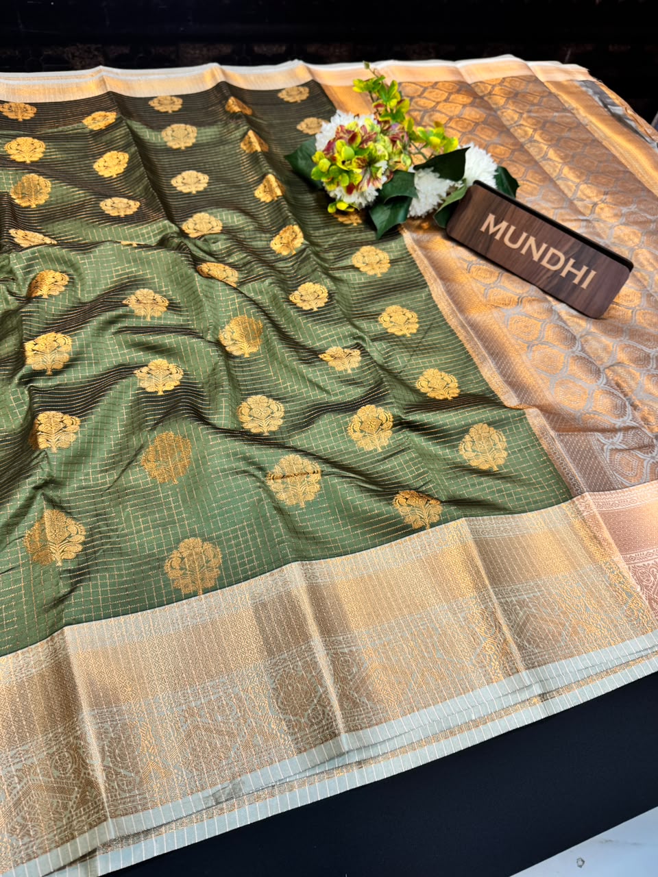 Alamelu Banarasi Saree | Zari Work & Contrast Blouse | ALB08