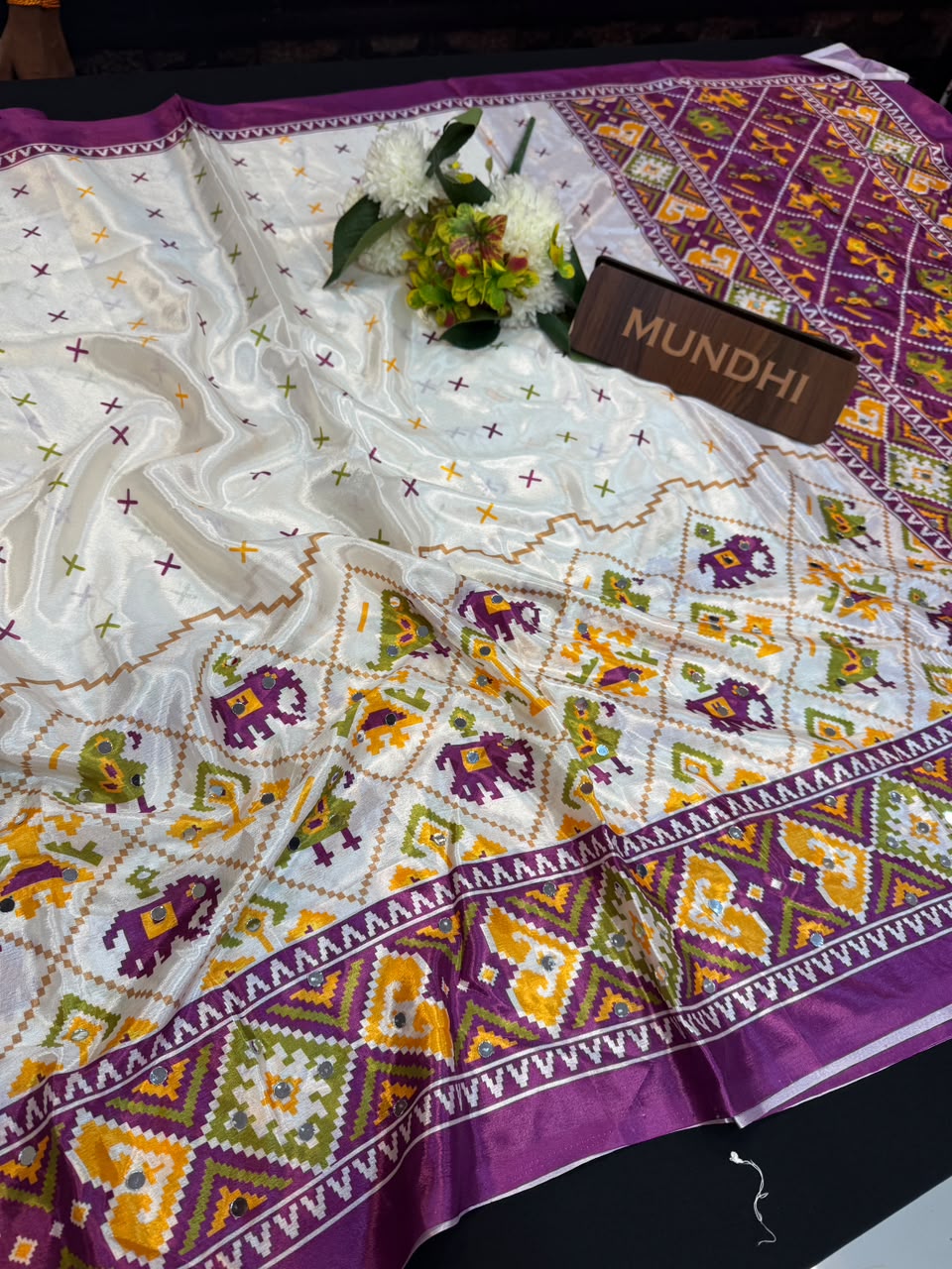 Chinon Mirror | Masakali Saree | CM41