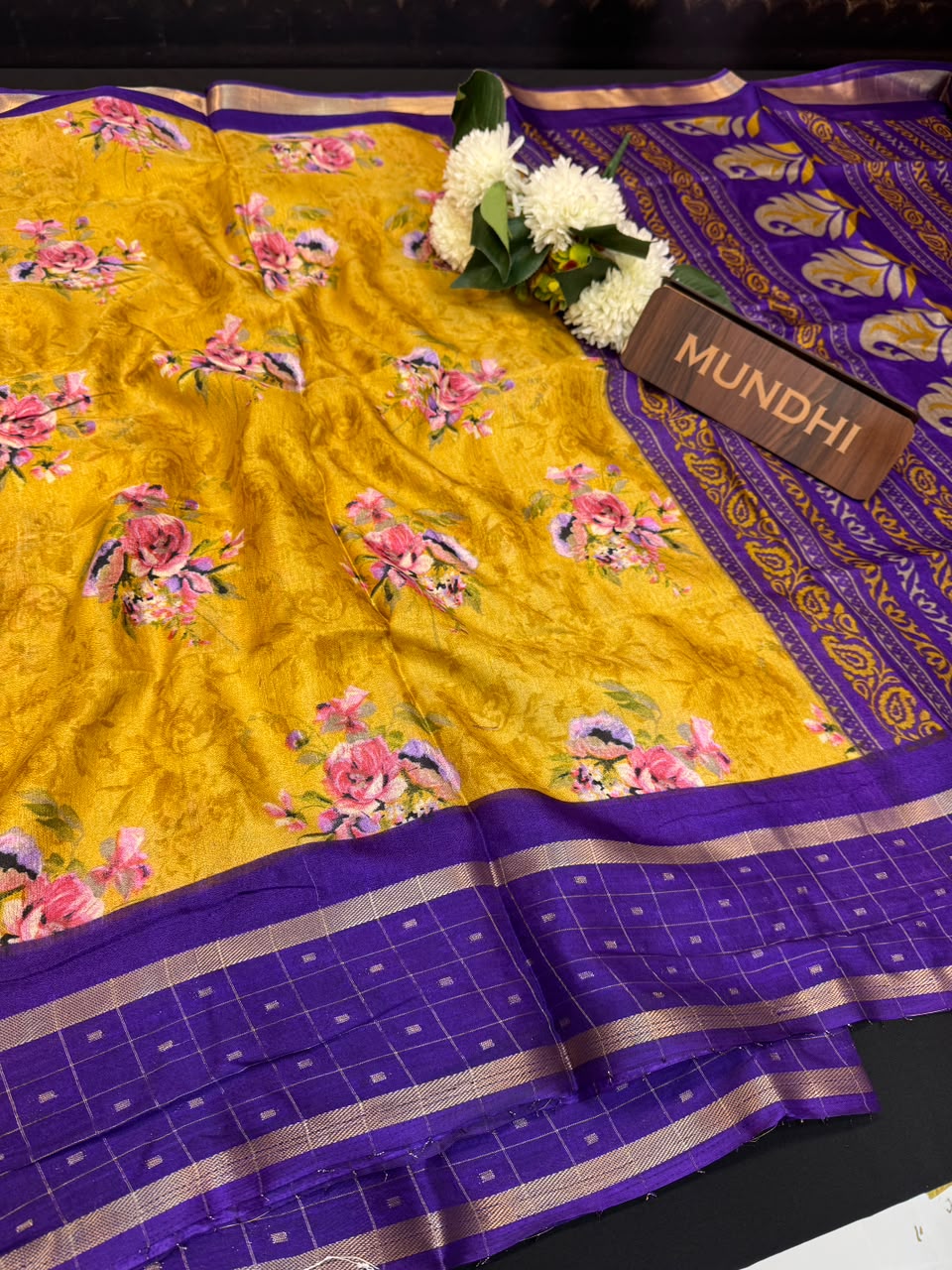 Meenal Butti Fancy Silk Saree with Zari Work| BEE01