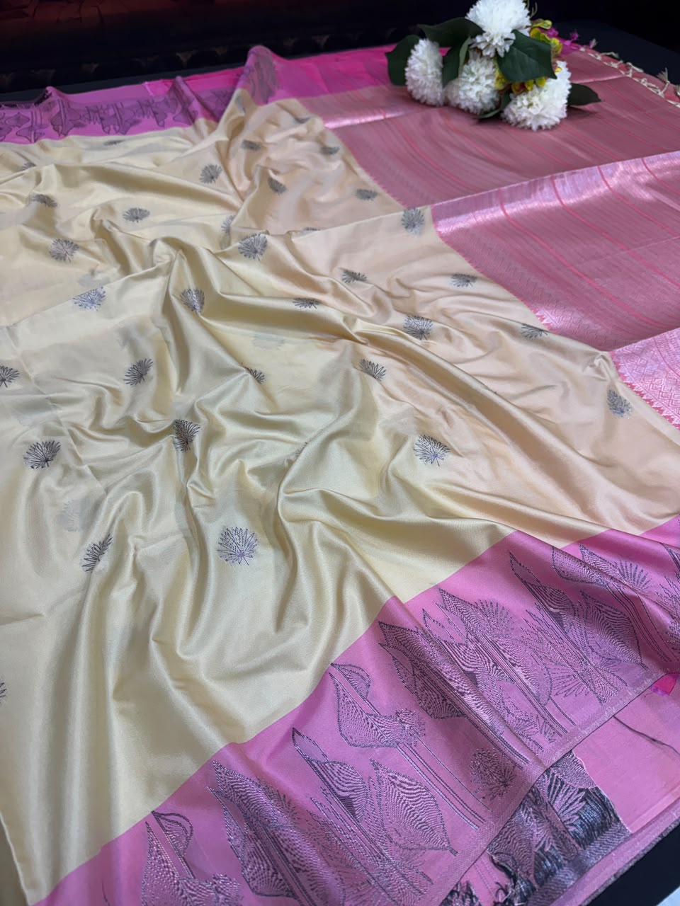 Gayatri Soft Silk GY28