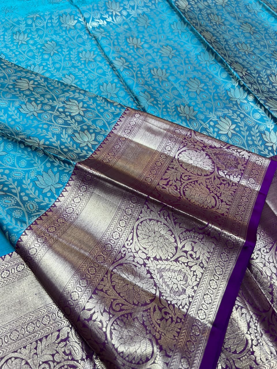 Traditional Pure Pattu E135