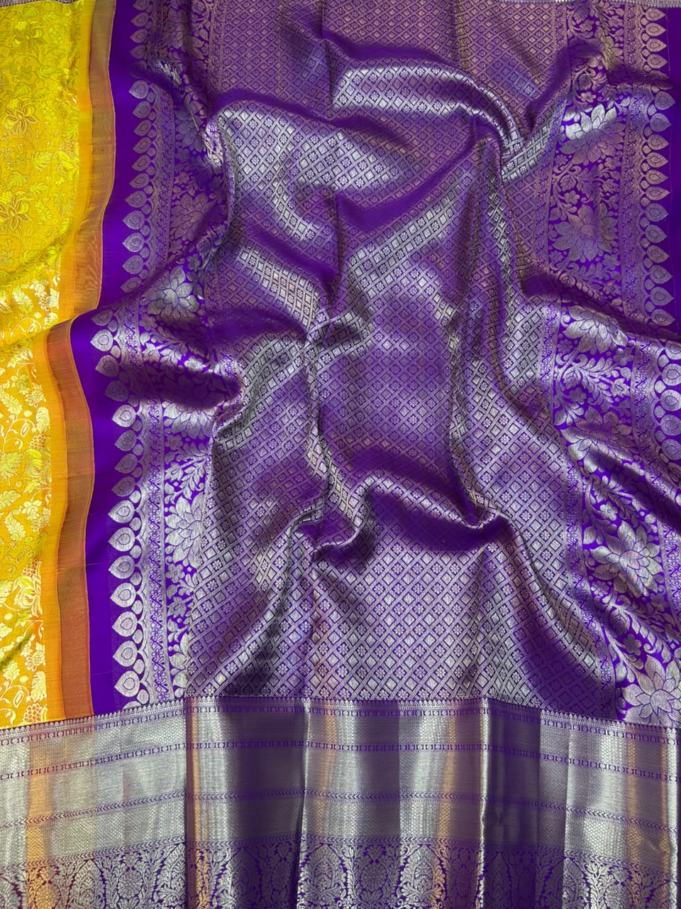 Traditional Pure Pattu E136