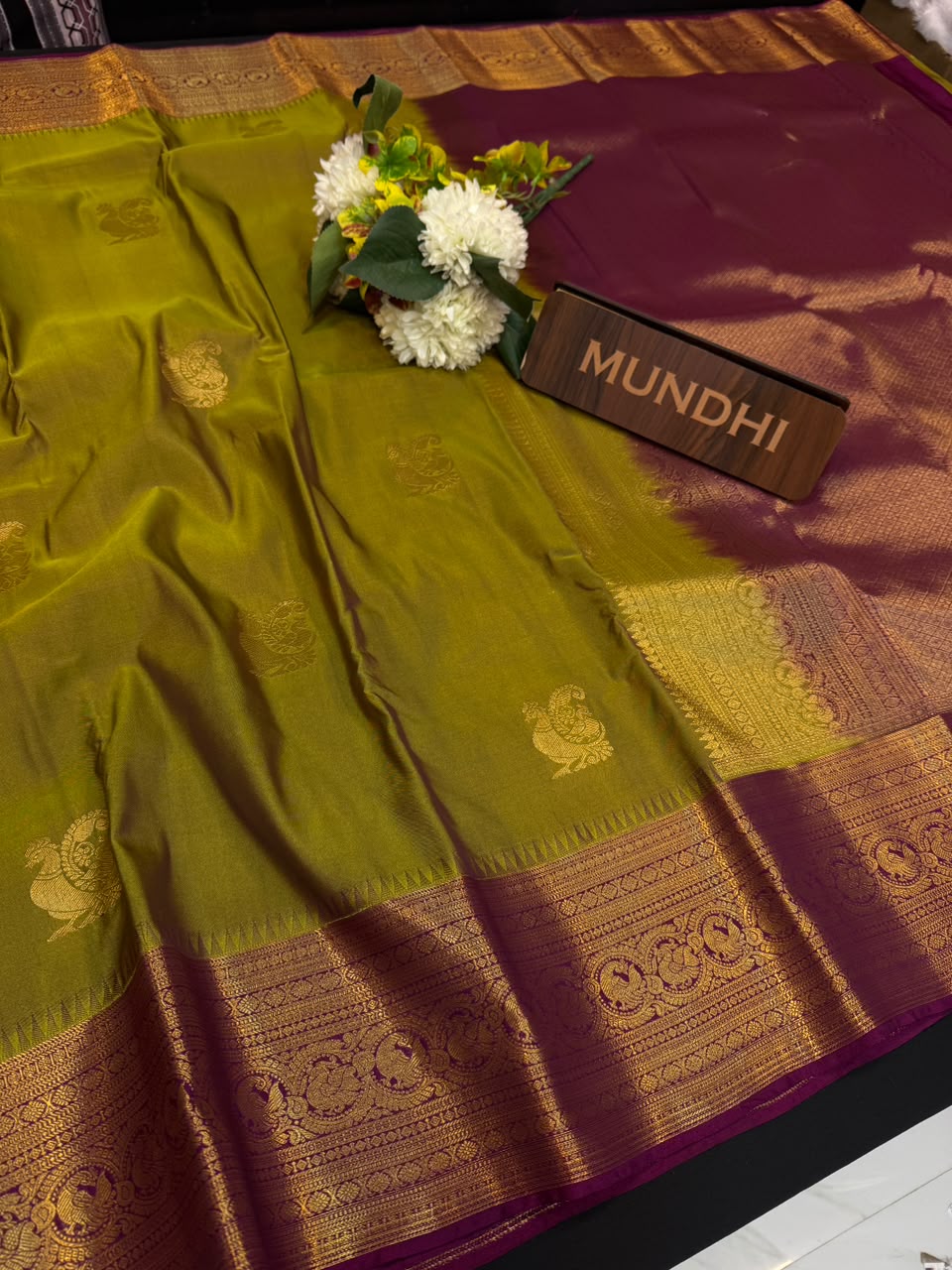 Gokulam Pattu Mix Saree – Elegant Traditional Silk Look|  PAT18