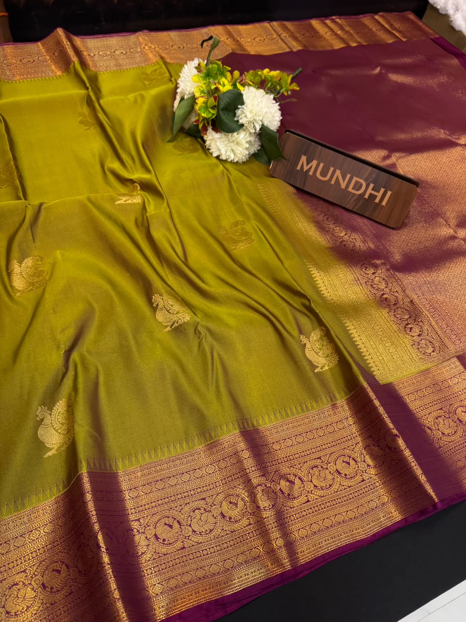 Gokulam Pattu Mix Saree – Elegant Traditional Silk Look|  PAT17