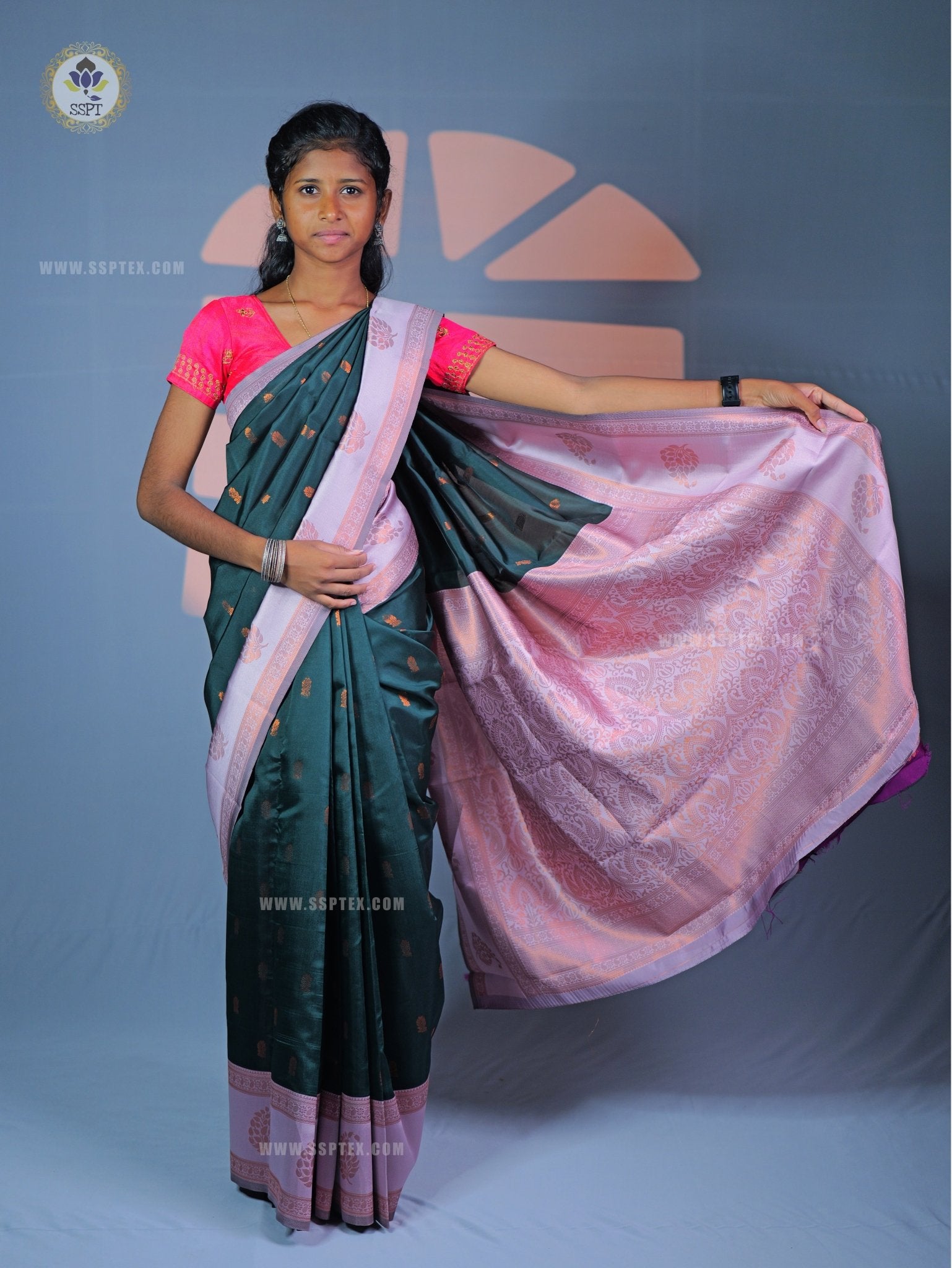 Ganga Pavishna GG01 - Sri Sakthi Pugazh Tex - Soft Saree