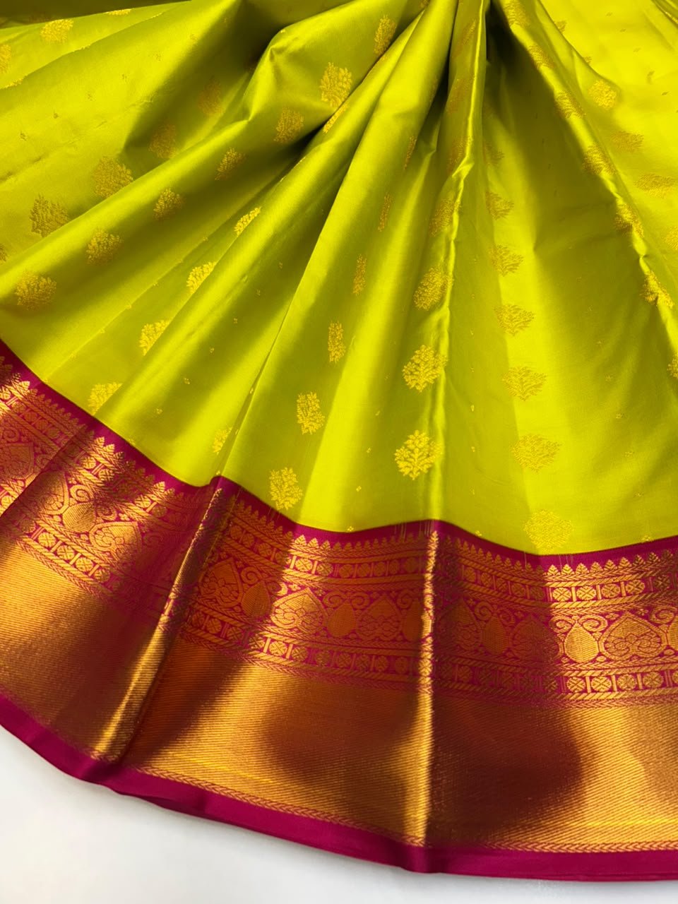 Pure Pattu Silk E71 - Sri Sakthi Pugazh Tex - Pure Silk