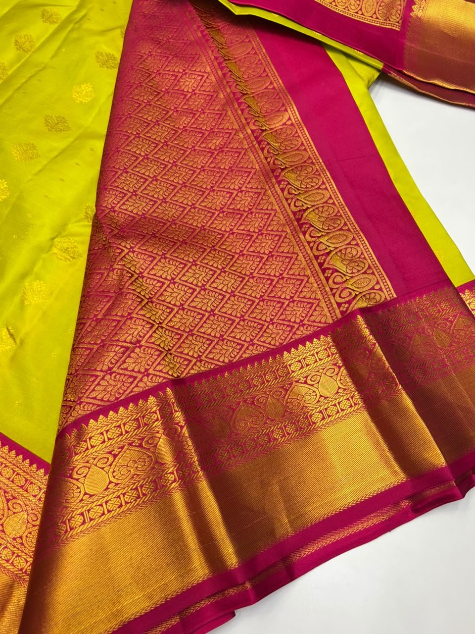 Pure Pattu Silk E71 - Sri Sakthi Pugazh Tex - Pure Silk