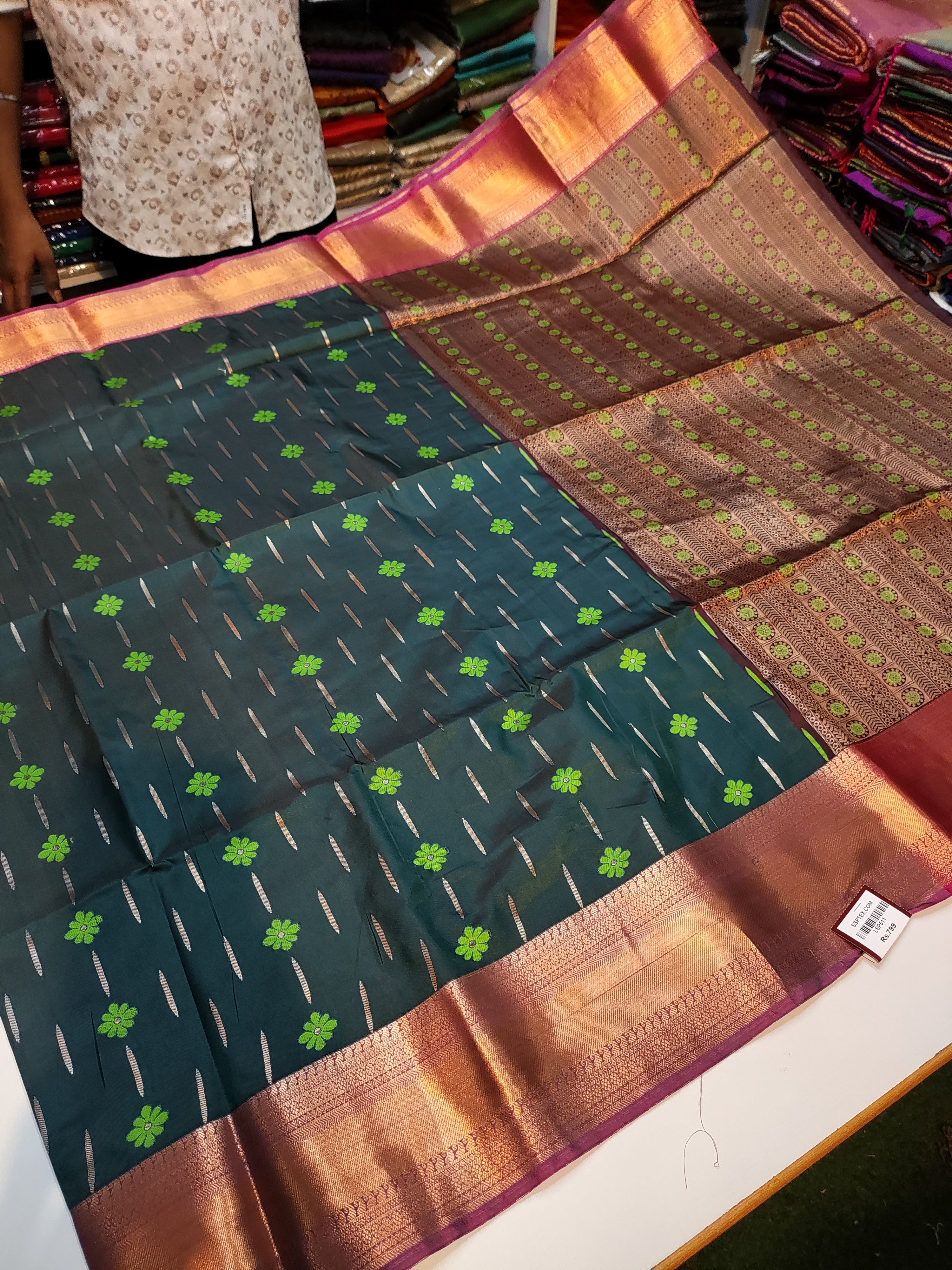 Priyanka Semi Pattu Saree LSP511