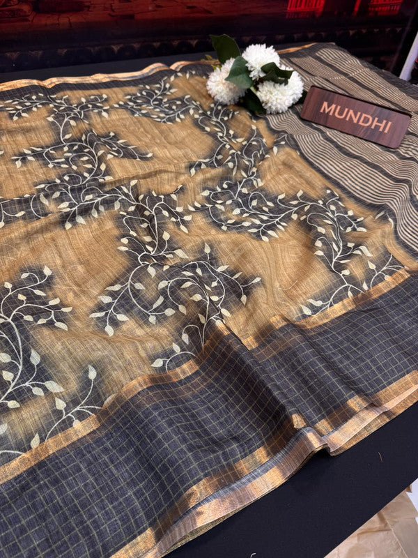 Rupam Digital Fancy Saree in premium fancy fabric for party wear