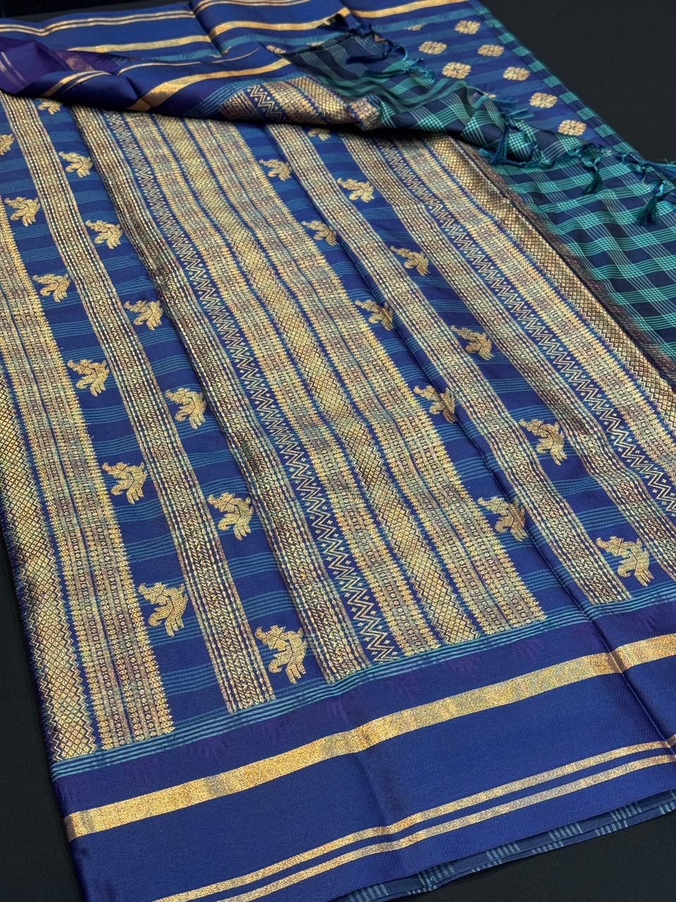 Varanasi Silk Saree with |Zari Work for Women| VC23 - Sri Sakthi Pugazh Tex - Varanasi Saree
