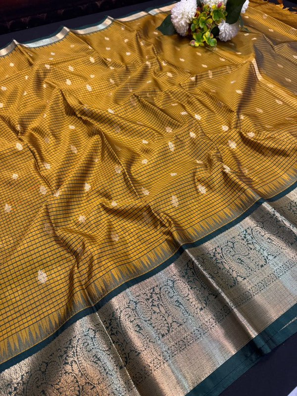 Premium Varanasi Saree in Silk Fabric with Elegant Zari Design