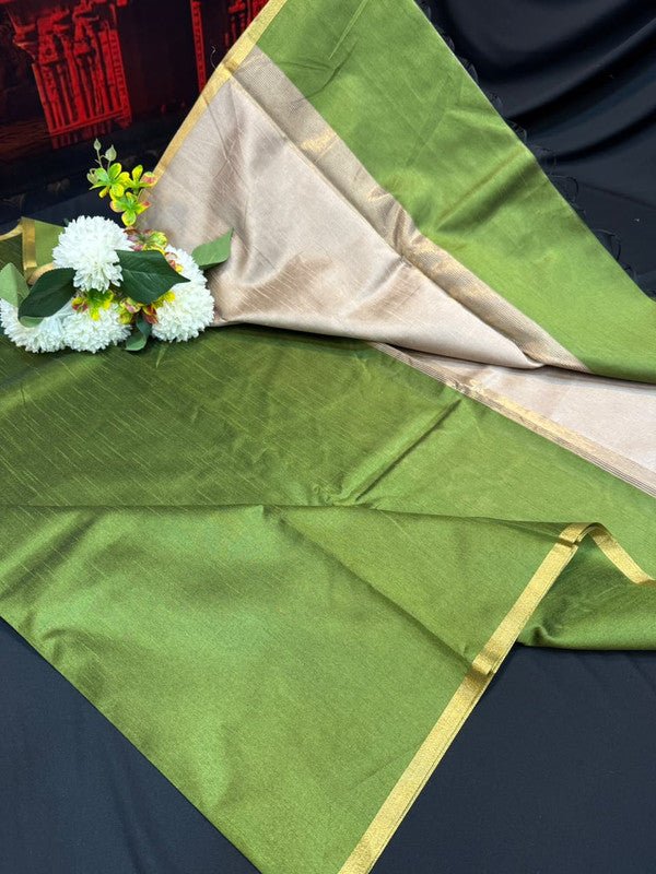 Premium Varanasi Saree in Silk Fabric with Elegant Zari Design