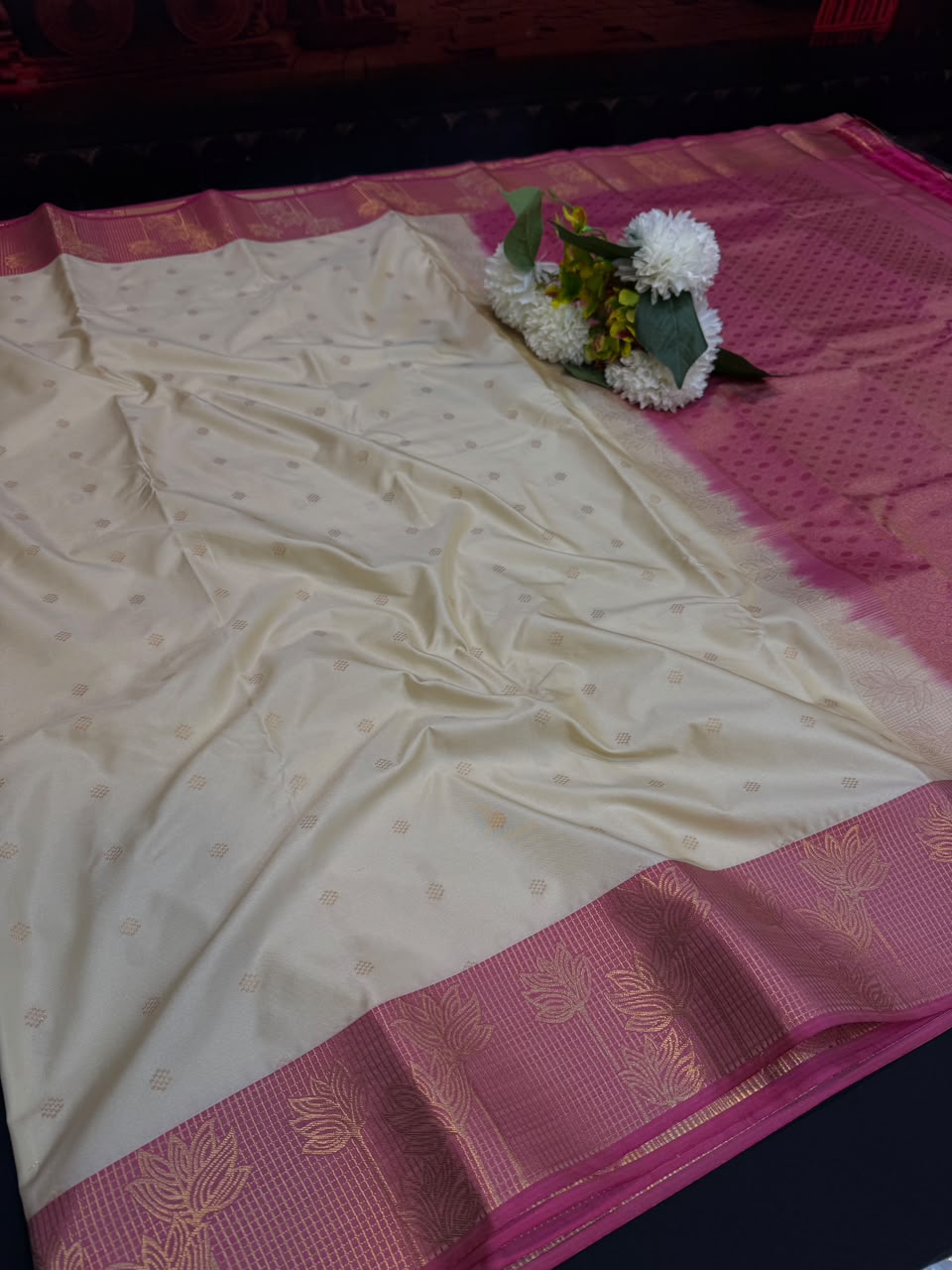 Vennila Semi Silk Saree | Zari Work | VNN56 - Sri Sakthi Pugazh Tex - Semi Silk