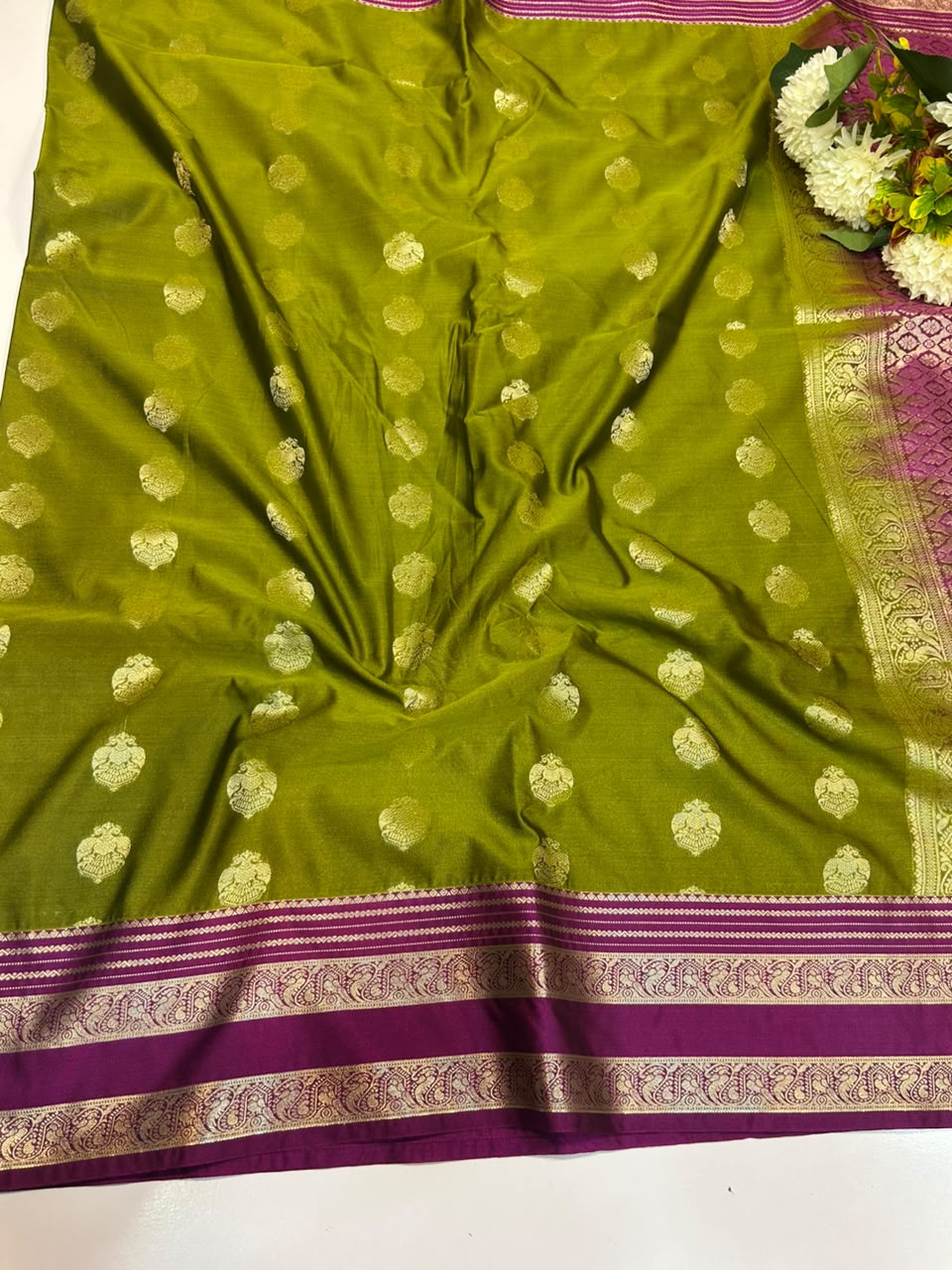 Elegant Warm Semi Silk Saree for party wear with plain blouse